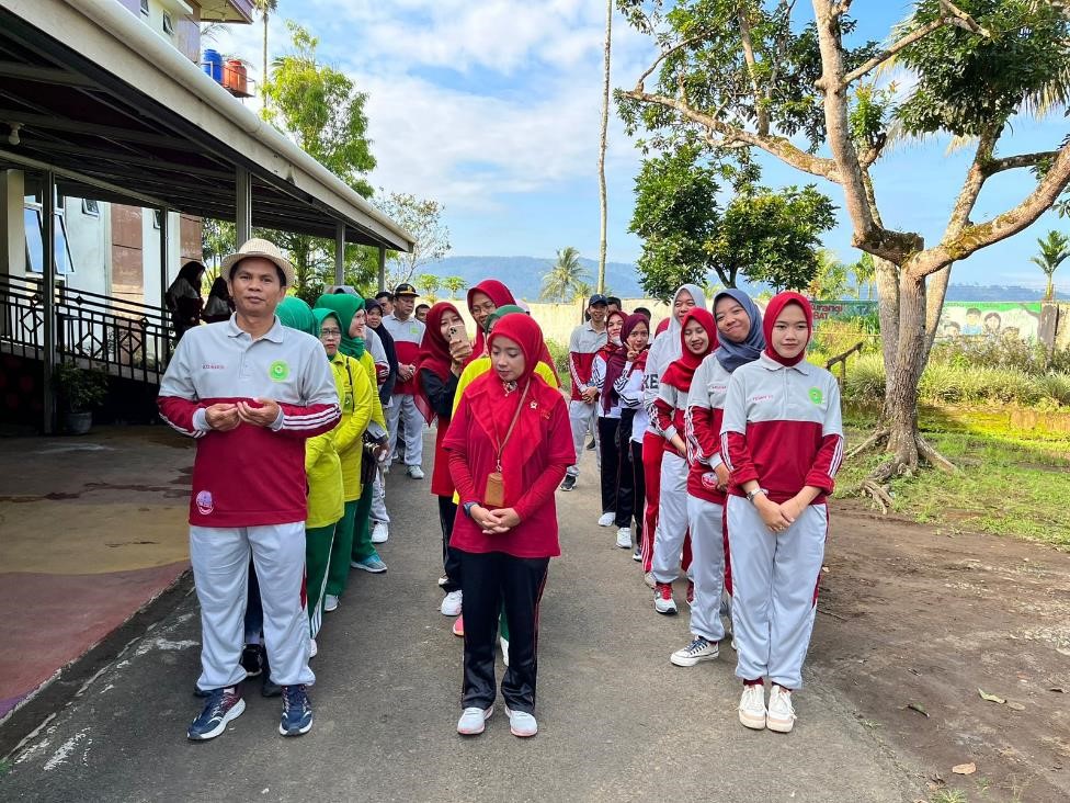 hut_IKAHI_02.jpg